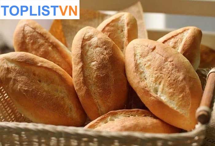 Bánh mì bao nhiêu calo?